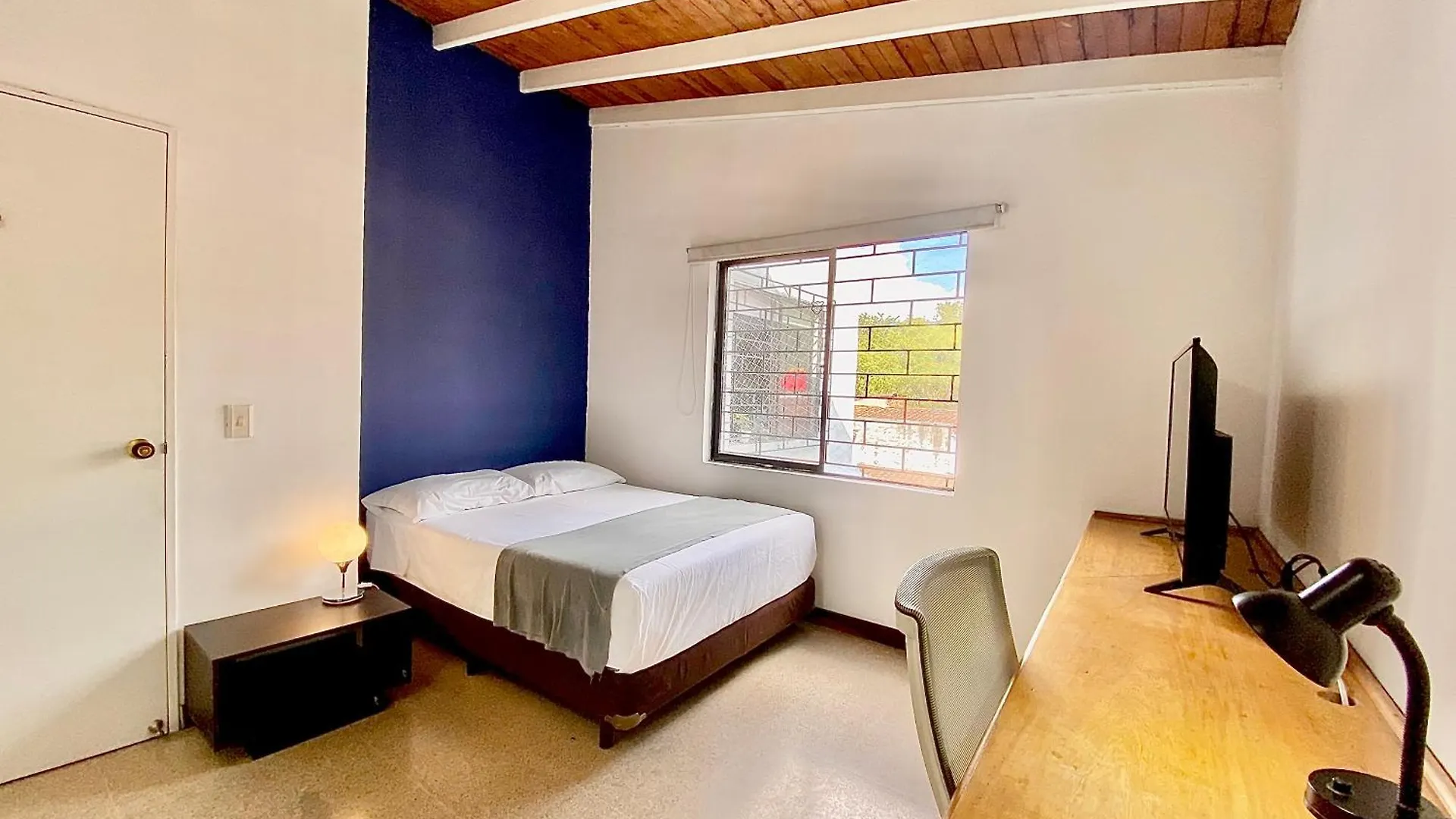 Acogedoras Habitaciones En Casa Compartida Medellín